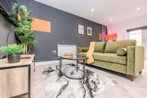 Luxury 1 Bed with Balcony in Central Brighton Next To beach Sleep 4
